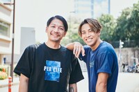 左からSAM、RIKU。