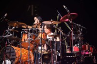 逹瑯（Vo）とSATOち（Dr）。（Photo by Susie）