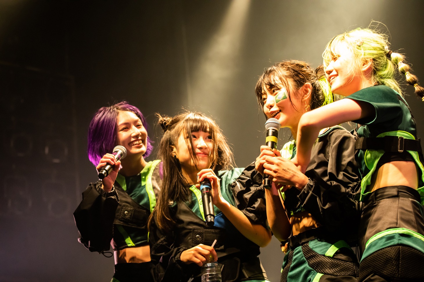 左からレーレ、ナーナナラ、ブラジル、タマネ。（Photo by Masayo）