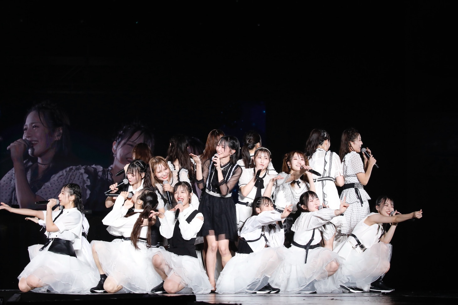 「イコノイフェス2021」夜の部の様子。(c)YOANI