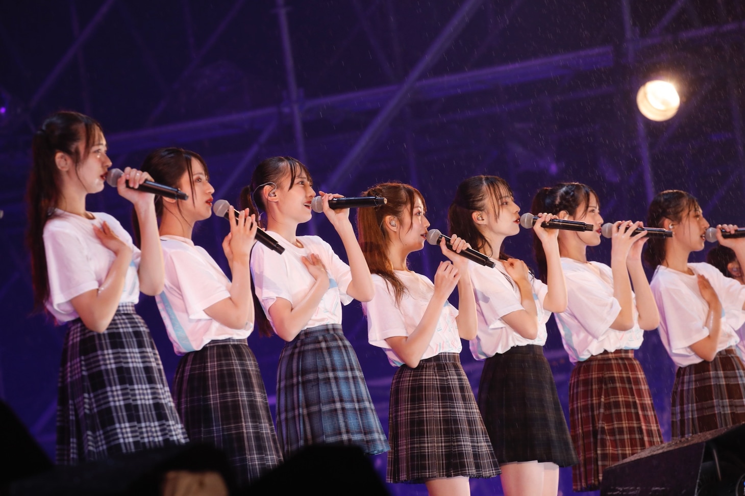 「イコノイフェス2021」夜の部の様子。(c)YOANI