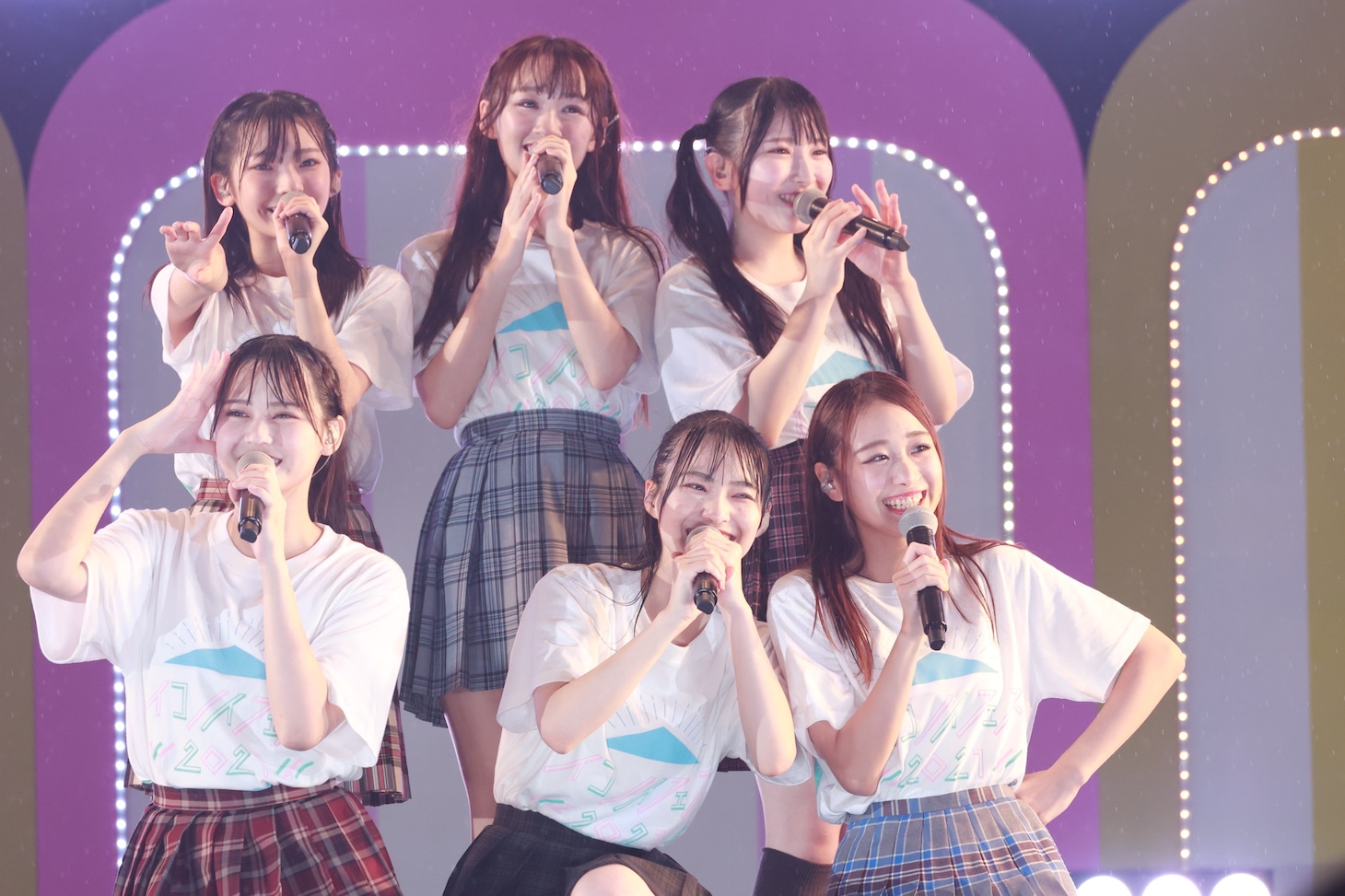 「イコノイフェス2021」夜の部の様子。(c)YOANI