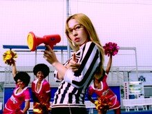 Tommy february6「♥KISS♥ ONE MORE TIME」ミュージックビデオのサムネイル。