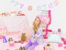 Tommy february6「◯Strawberry●Cream◯Soda●Pop◯」ミュージックビデオのサムネイル。