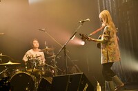 左から泉大智（DISH//）、mihoro*。（Photo by AZUSA TAKADA）