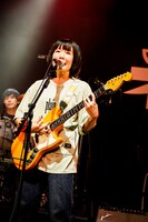 もっさ（Vo, G）（撮影：橋本塁）