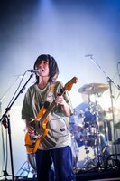 もっさ（Vo, G）（撮影：橋本塁）