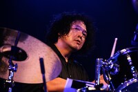 松下敦（ZAZEN BOYS）（撮影：菊池茂夫）