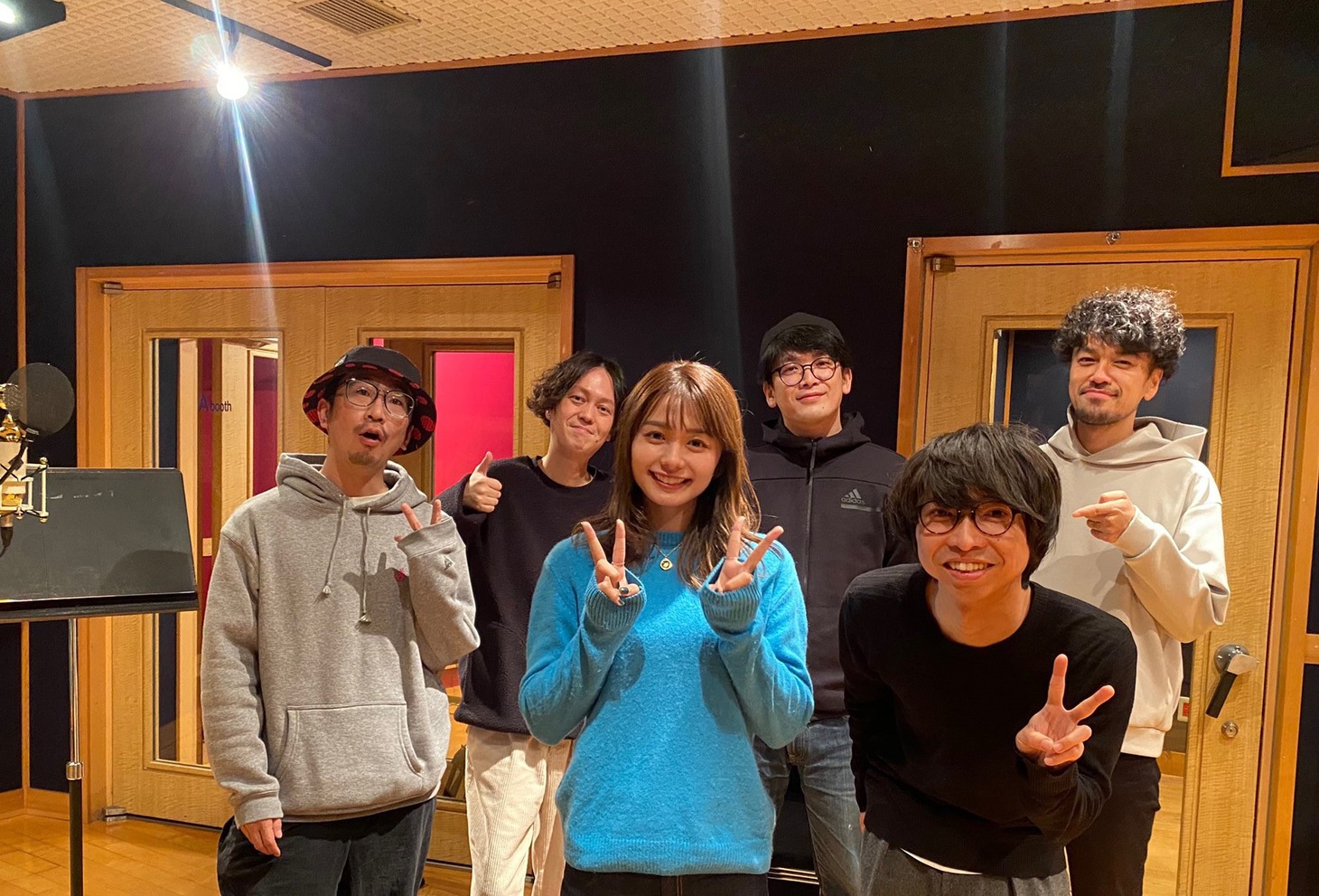 足立佳奈＆wacci