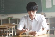 映画「ひらいて」場面カット (c)綿矢りさ・新潮社 / 「ひらいて」製作委員会