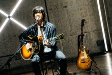 「奥田民生×藤巻亮太『粉雪』」より。