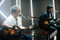 「奥田民生×藤巻亮太『粉雪』」より。