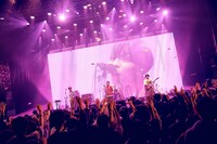 Mr.ふぉるて「『Carpe diem』～輝ける場所を探しているんだツアー～ FINAL ONEMAN LIVE」より。（撮影：後藤壮太郎）