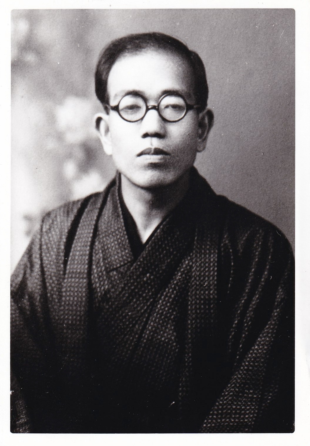 山本幡男