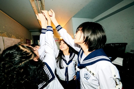 新しい学校のリーダーズ（Photo by usamiryo）