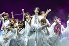 日向坂46多彩なステージ繰り広げた初のアリーナツアー完走「約束の場所でのライブは全員で」