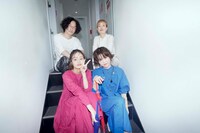 左から時計回りに真船勝博（B / FLOWER FLOWER）、山口美代子（Dr / BimBamBoom、THE LIPSMAX）、Rei、藤原さくら。（撮影：上飯坂一）