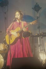 藤原さくら（撮影：上飯坂一）