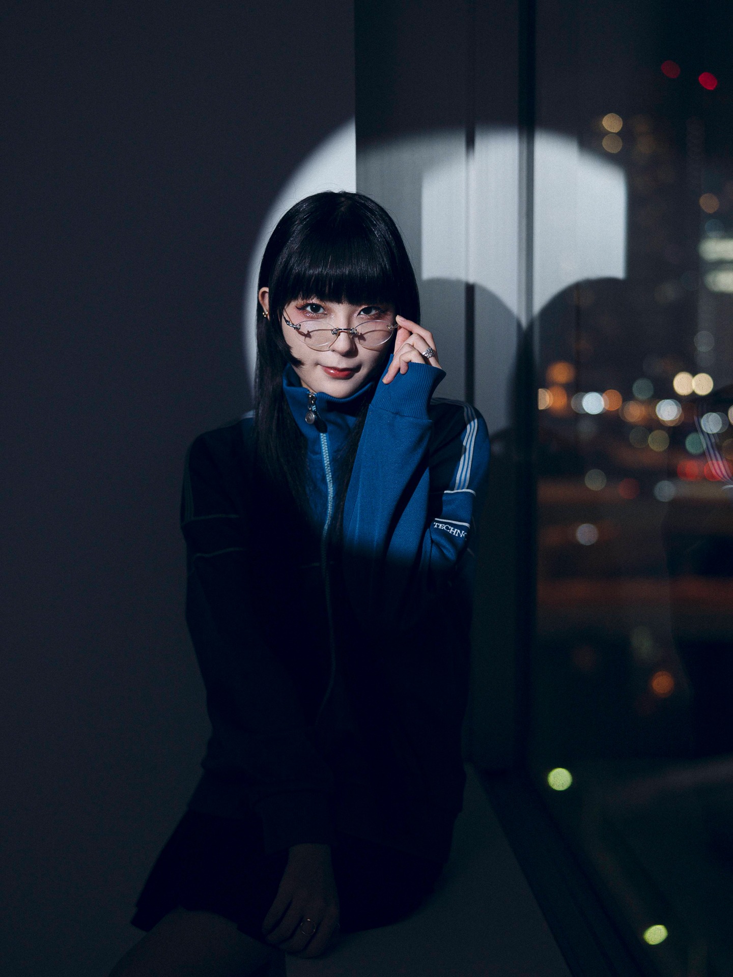 「あの夜」より、Daokoの誌面カット。
