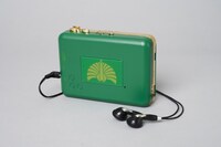 東京事変「総合」UNIVERSAL MUSIC STORE限定盤コンプリートセットの特典ポータブルカセットプレイヤー「MOONWALKマン」。