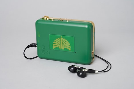 東京事変「総合」UNIVERSAL MUSIC STORE限定盤コンプリートセットの特典ポータブルカセットプレイヤー「MOONWALKマン」。