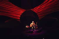 山崎まさよし「YAMAZAKI MASAYOSHI"ONE KNIGHT STAND TOUR 2021"」の様子。