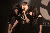 左から長門蓮、伊吹咲蘭、小笠原唯。（撮影：乙羽）