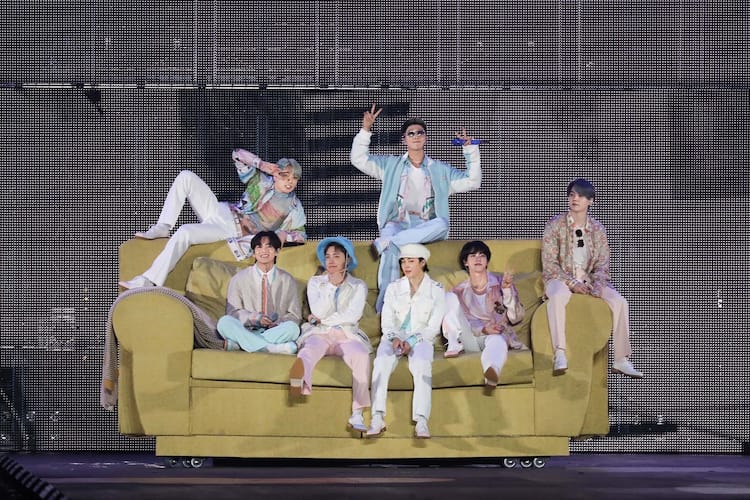 Btsが7人でセットリストを考えたオンラインコンサート開催 12月la公演配信決定 ライブレポート 写真8枚 音楽ナタリー