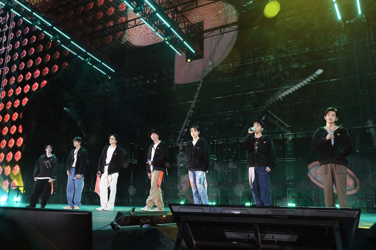 BTS_PERMISSION_TO_DANCE_ON_STA