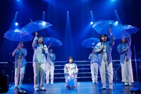 「One way LOVE…?」を披露する咲良菜緒。