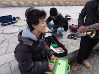 “草オーケストラ”時代の粗品。