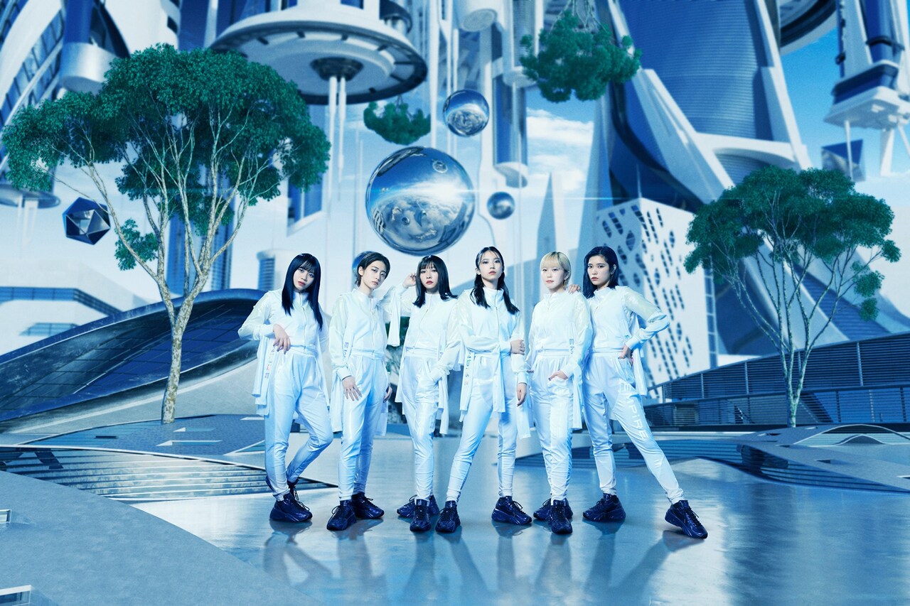 EMPiREが新アルバム「BRiGHT FUTURE」の世界観をパフォーマンスで表現