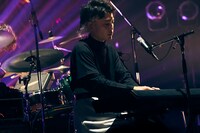 長谷川カオナシ（B, Key）（撮影：関信行）