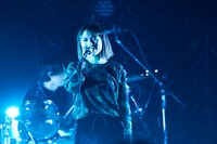 iri（撮影：関信行）