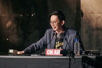 進行役の芦沢ムネト（パップコーン）。（撮影：曽我美芽）