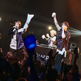 ソナーポケットが愛を叫ぶ!数々のヒット曲でつないだ一夜限りの特別ライブ「TOUCH」