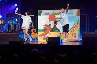 「肉骨ゲーム」を楽しむ、あのともう中学生。