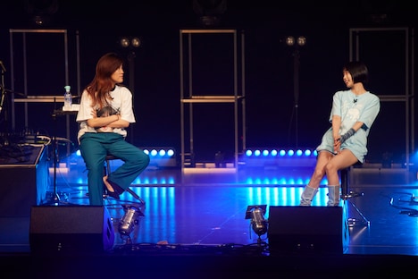 左からヒコロヒー、あの。