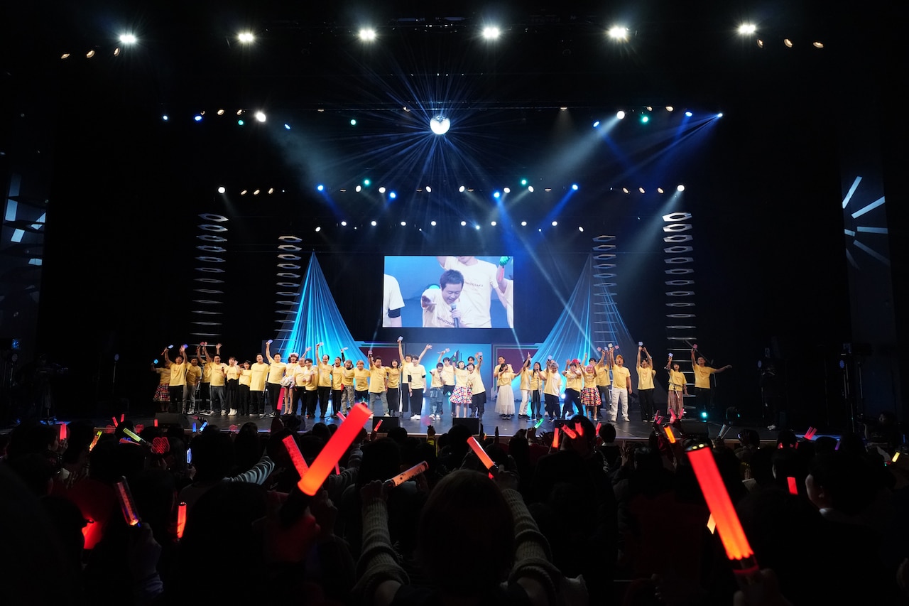 2019年12月に神奈川・カルッツかわさきで行われた「吉本坂46 誕生祭 1st Anniversary Live」の様子。