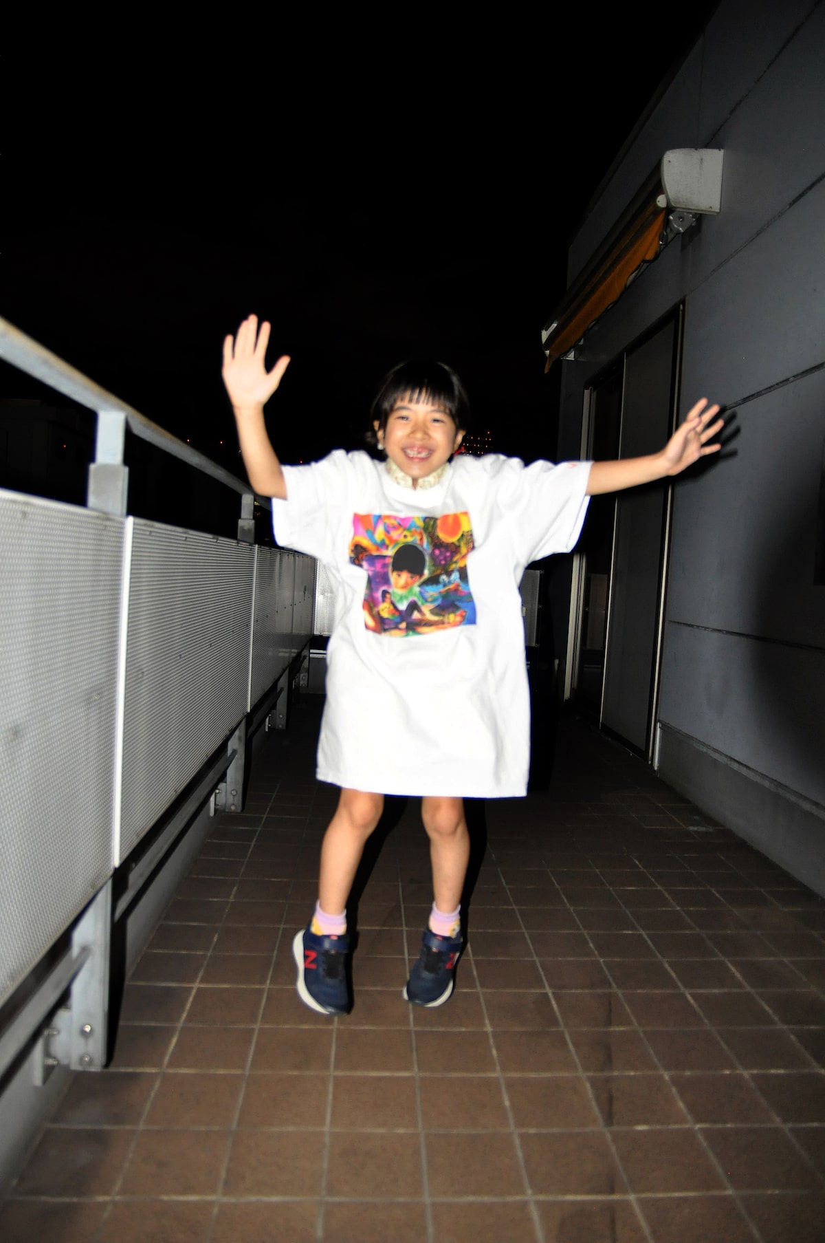 21世紀の家庭教師Tシャツ」の着用イメージ。 - 岡村靖幸「家庭教師」初  