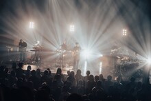 雨のパレード「ame_no_parade TOUR 2021 "ESSENCE”」東京・EX THEATER ROPPONGI公演の様子。（Photo by Ray Otabe）