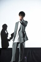 田邊駿一（Vo, G）