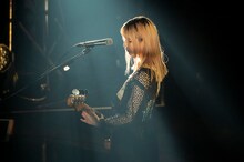 TOMOMI（SCANDAL）（撮影：ヤオタケシ）