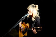 MAMI（SCANDAL）（撮影：ヤオタケシ）