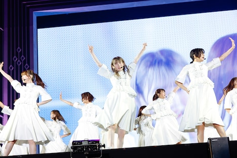 「ソニア」のパフォーマンスの様子。（撮影：上山陽介）