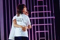 渡邉理佐（手前）（撮影：上山陽介）