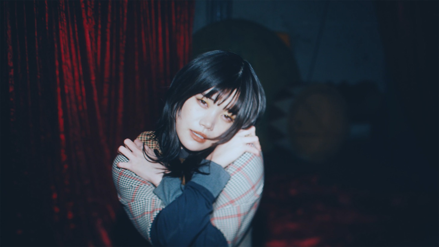 「柏木由紀なりのBiSH-BAD TEMPER-」ミュージックビデオより。