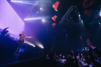 NENE（ゆるふわギャング）を迎えたパフォーマンスの様子。（Photo by Tatsuya Hirota）