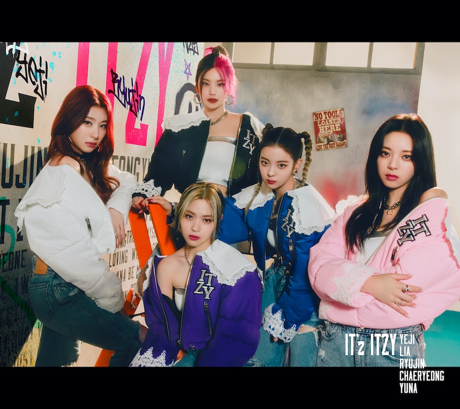 ITZY_jkt202112_limitedB.jpg?