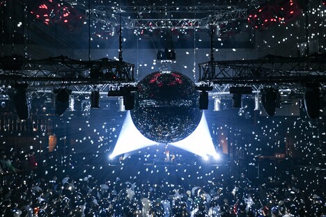 STUTS「90 Degrees」の様子。（Photo by Teppei Kishida）